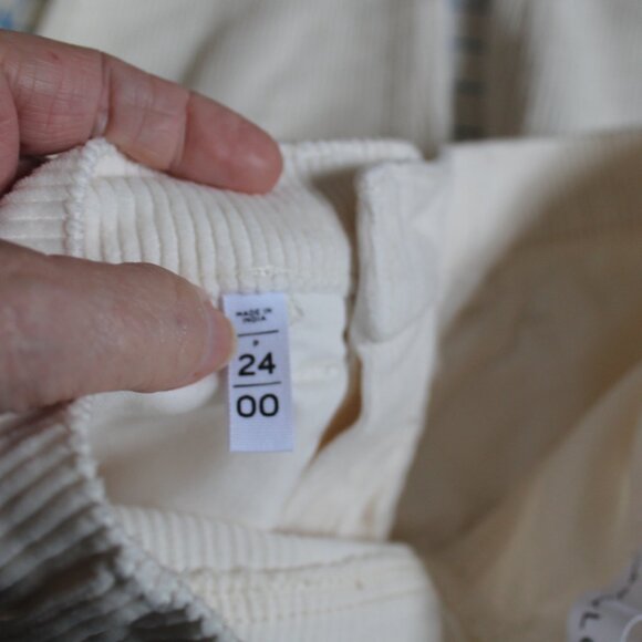 LOFT Ivory Wide Wale Corduroy High Rise Jeans, 00/24, Like New - Picture 7 of 7